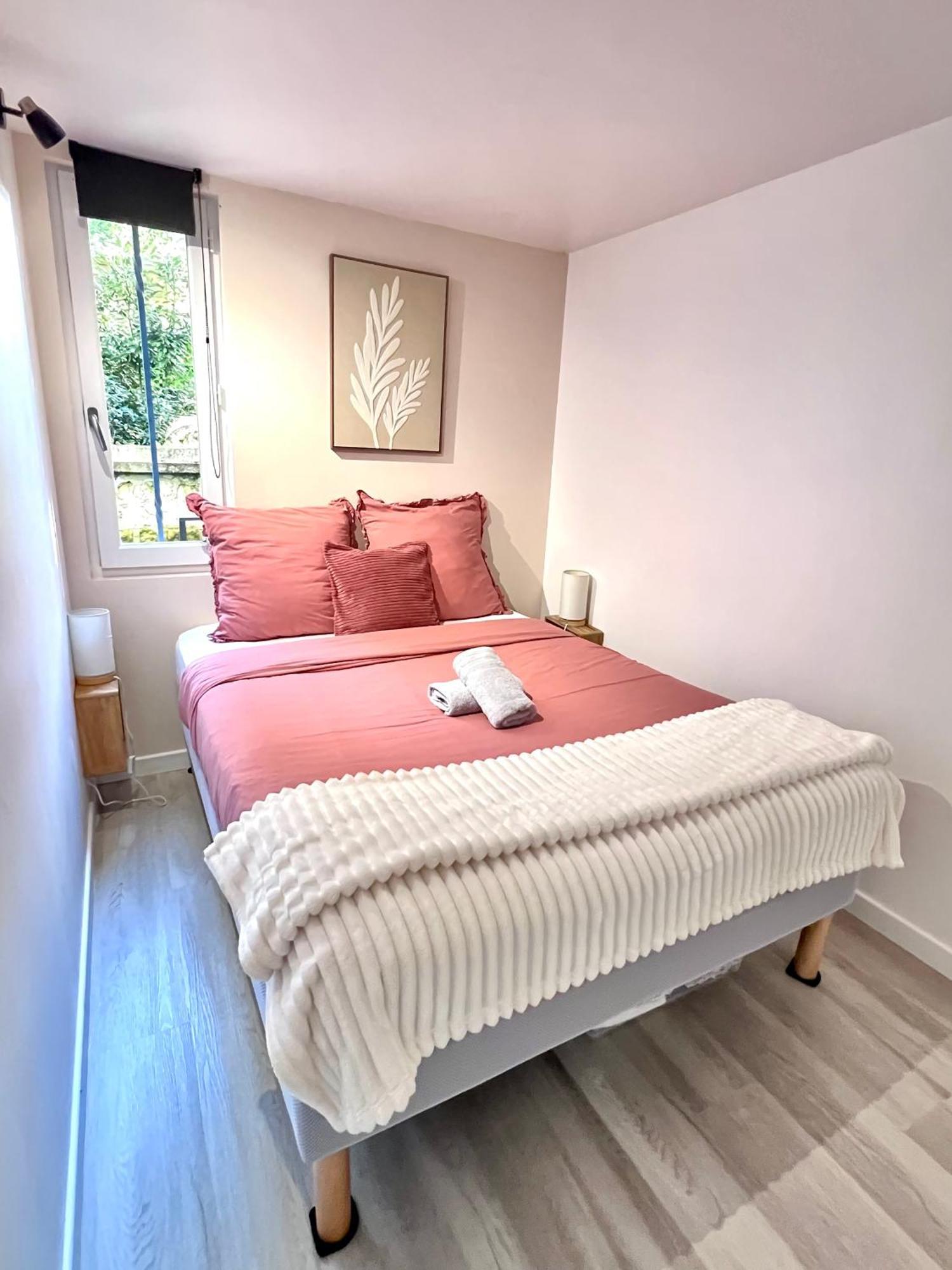 Le Badebec, Appt Dans Maison Typique Avec Jardin Prive Chinon Kültér fotó
